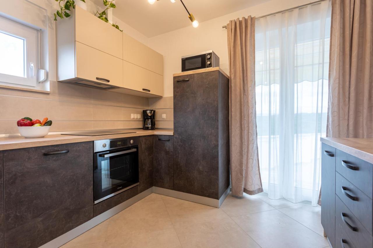 Apartment Ivan Sveti Ivan Dobrinjski Extérieur photo